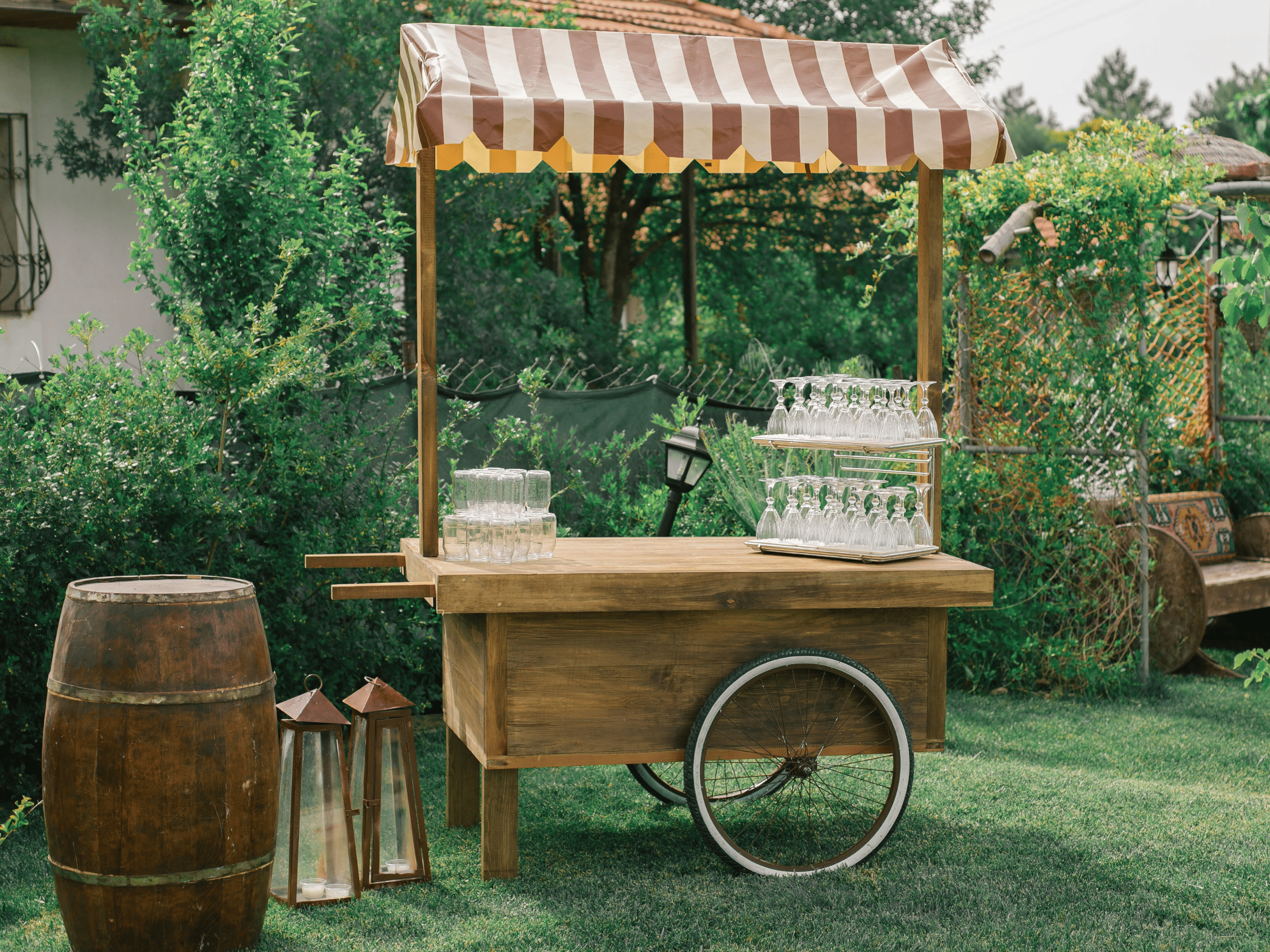 Pop-Up Bars & Drink Stations